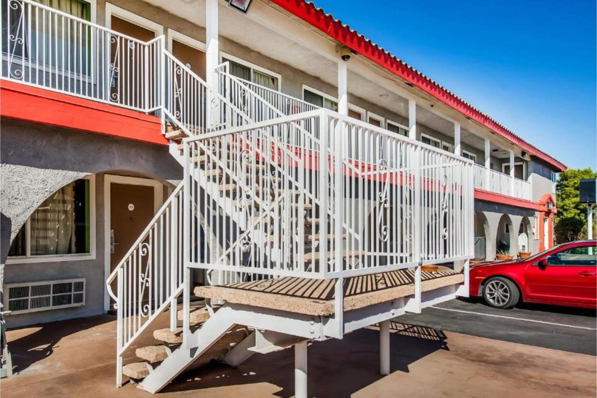 Hotel Europa Ridgecrest Dış mekan fotoğraf