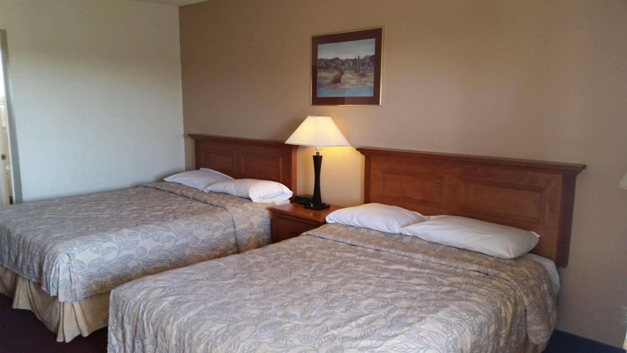 Hotel Europa Ridgecrest Dış mekan fotoğraf