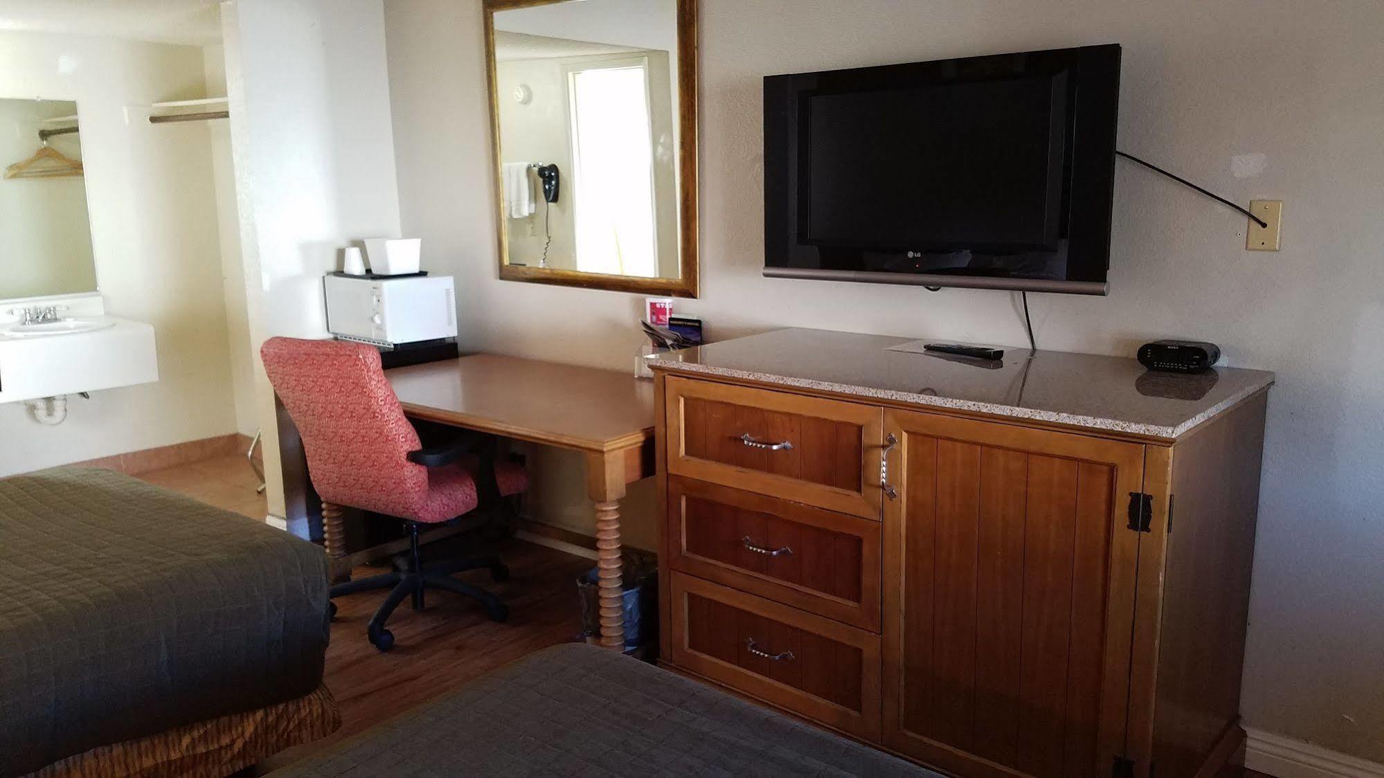 Hotel Europa Ridgecrest Dış mekan fotoğraf