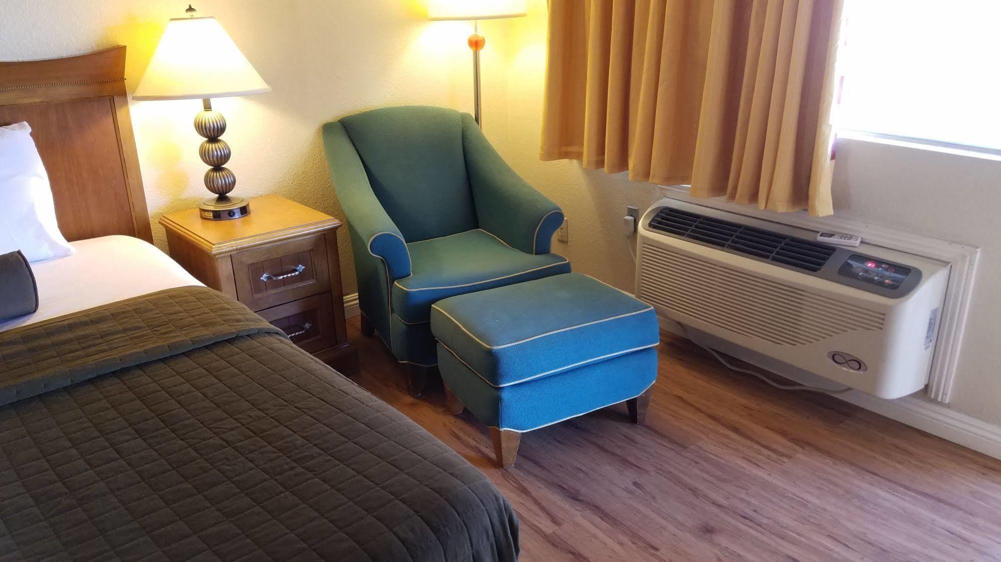 Hotel Europa Ridgecrest Dış mekan fotoğraf